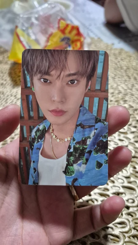 2 Baddies Photobook Ver. US ver.