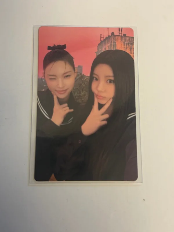 bomb US/EU Exclusive Yunah Wonhee
