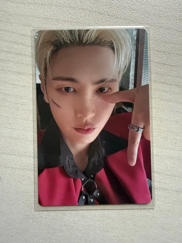 2025 SF9 LIVE FANTASY #5 LOVE DAWN RANDOM TRADING PHOTO CARD SET