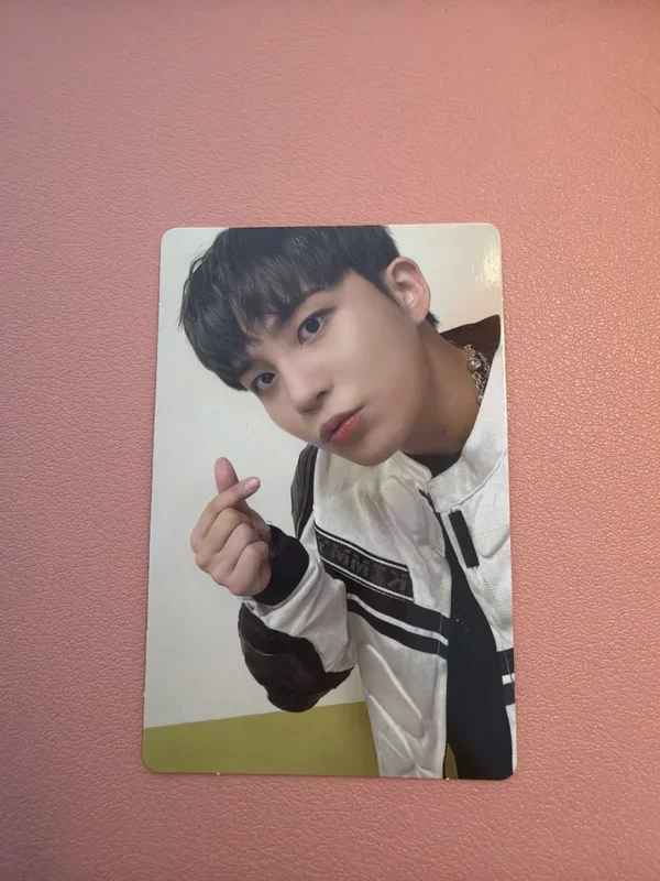THE WORLD EP.1 : MOVEMENT DIARY VER.