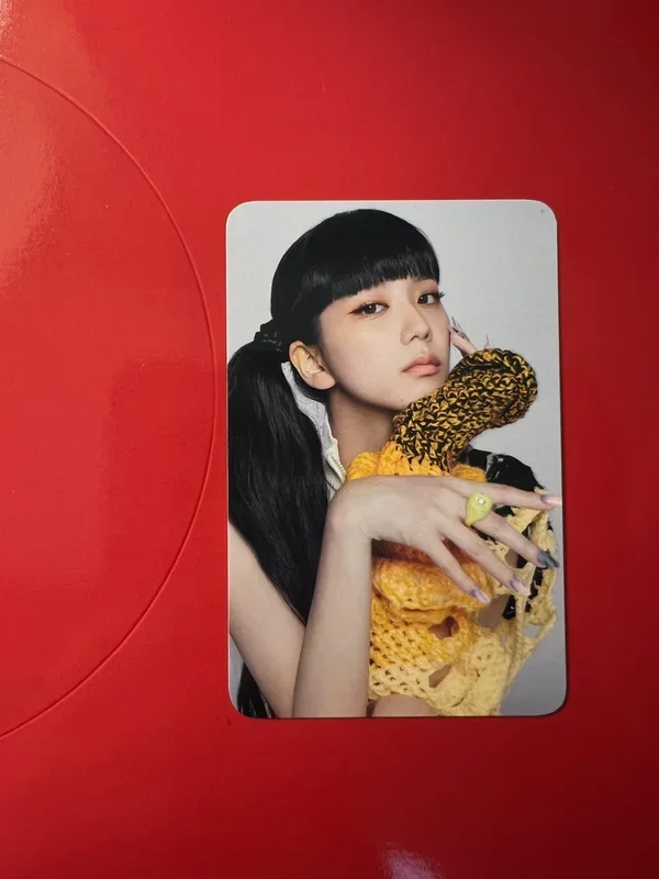 BORN PINK BLACKPINK PHOTO CARD + TOP LOADER KIT