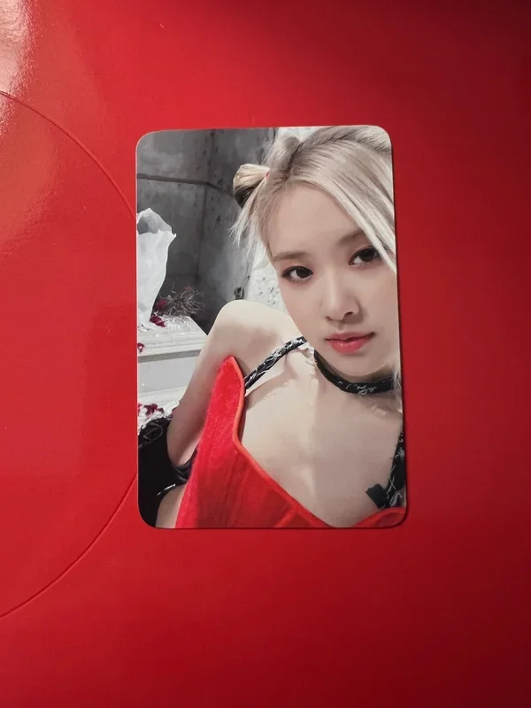 BORN PINK BLACKPINK PHOTO CARD + TOP LOADER KIT