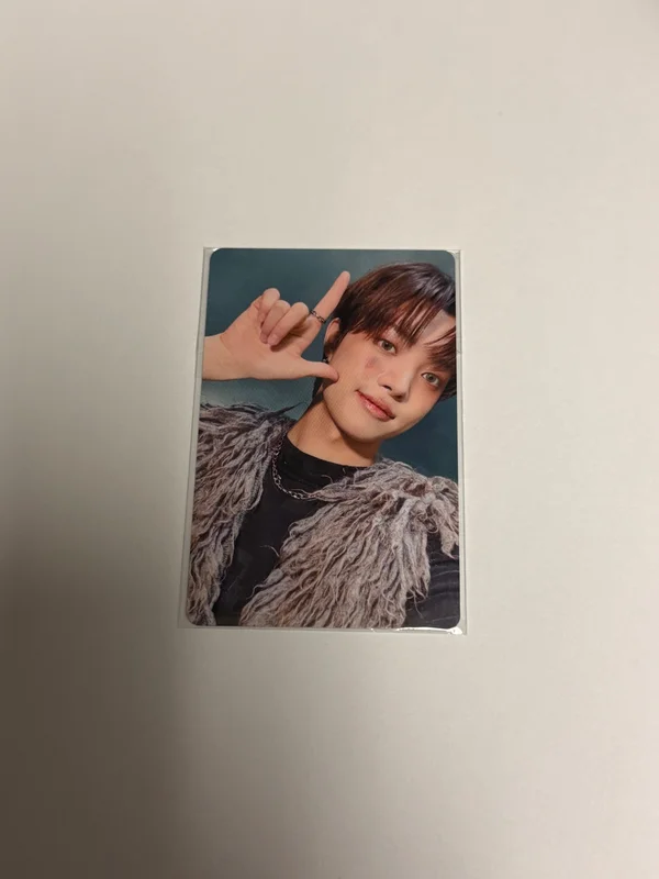 &TEAM EJ 'Back to Life WEVERSE JAPAN' Photocard | Sold by jjiw0o0