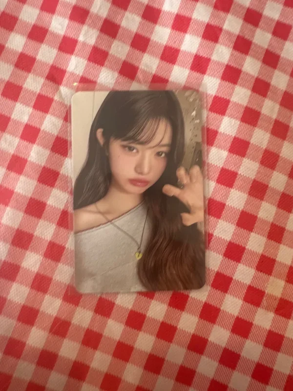 IVE WORLD TOUR [SHOW WHAT I AM] RANDOM PHOTOCARD PACK