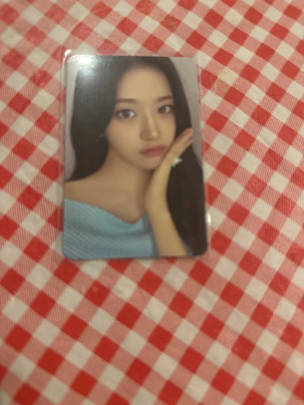 IVE WORLD TOUR [SHOW WHAT I AM] RANDOM PHOTOCARD PACK