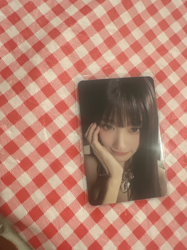 IVE WORLD TOUR [SHOW WHAT I AM] RANDOM PHOTOCARD PACK