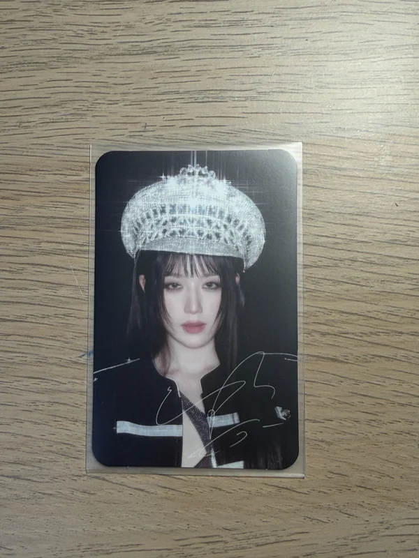 [SHU HUA SET] LINE FRIENDS (G)I-DLE Super Lady POP-UP Photo Card Set 1 VER.