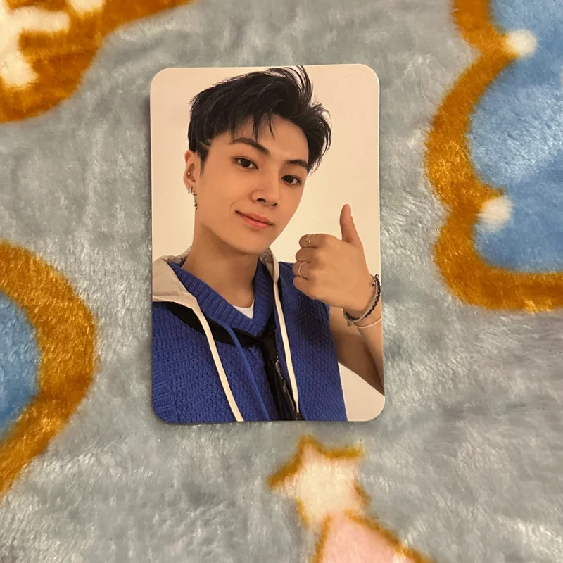 MANIFESTO : DAY 1 YIZHIYU