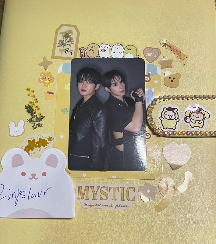 YOUNITE 1ST CONCERT [YOUNIVERSE : CONNECTED] YOUNIVERSE UNIT PHOTOCARD SET