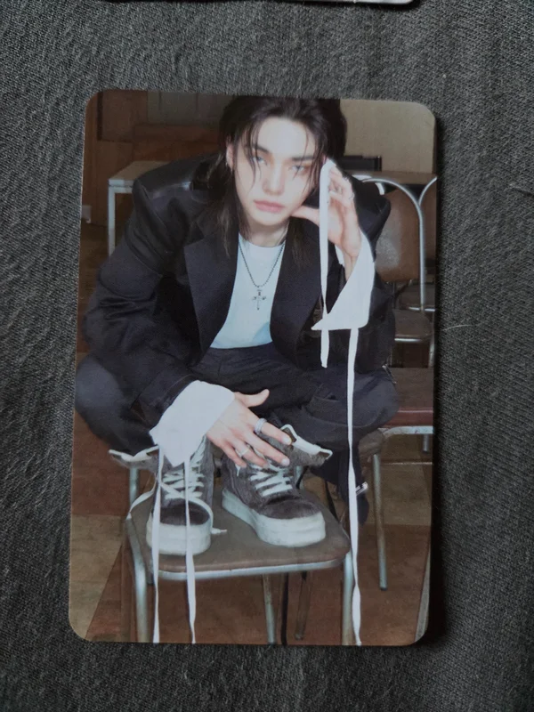 THIS & THAT (FANS ALBUM VER.) HYUNJIN
