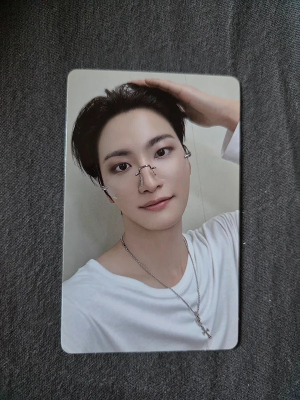 ATEEZ 7TH ANNIVERSARY OFFICIAL POP-UP '8ROOM' RANDOM PC PACK (ver.A) SEONGHWA