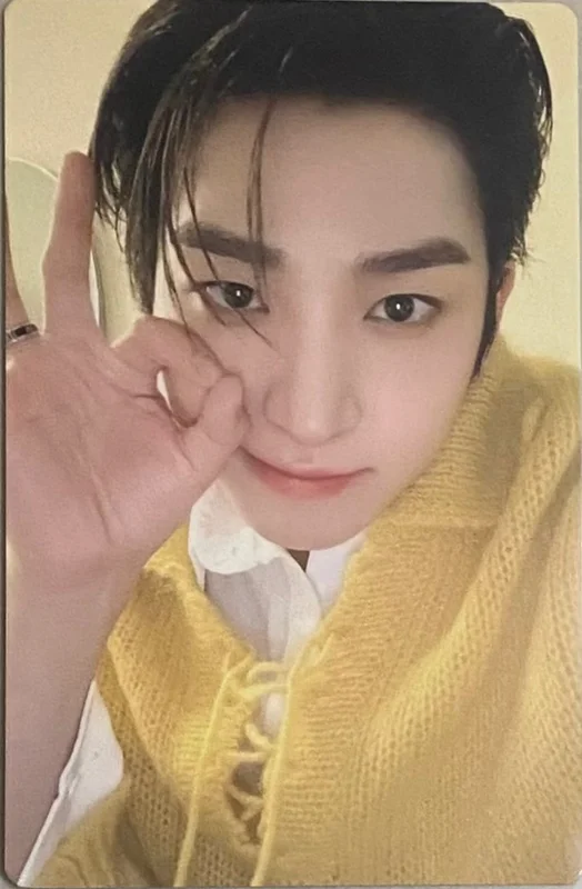 Unexpected POP-UP STORE TRADING CARD SET