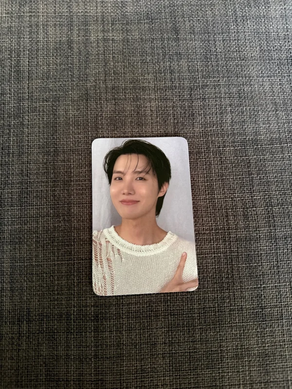 BTS J-Hope 'ARIRANG WEVERSE' Photocard | Sold by jqtay91 | Used of