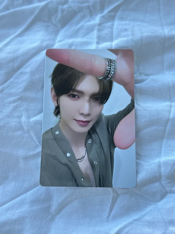 GOLDEN HOUR : Part.1 Digipak VER. hello82 Exclusive