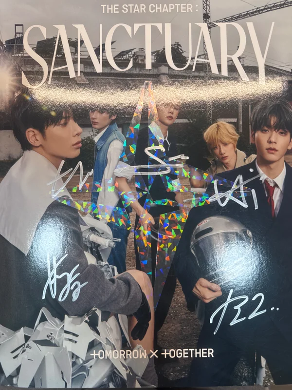SIGNED ALBUM The Star Chapter: Sanctuary
