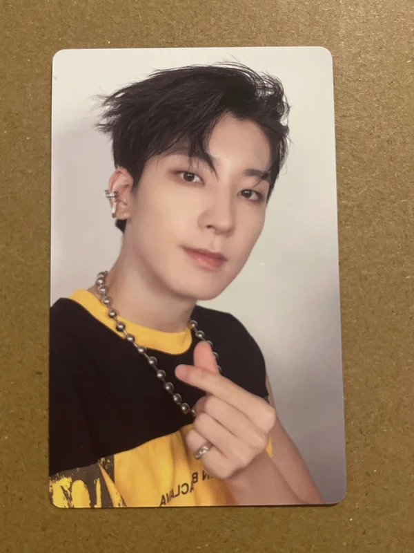 2022 SVT PHOTOBOOK THE NAME;17