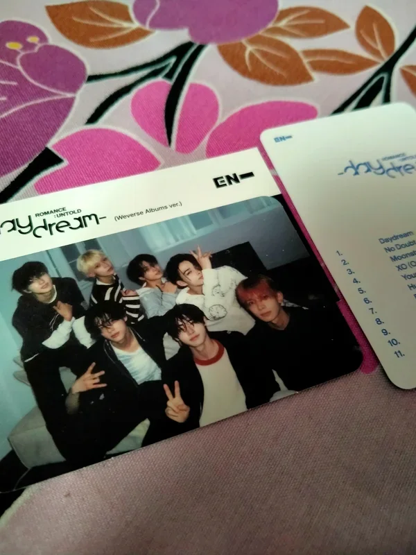 ROMANCE : UNTOLD -daydream- Weverse Albums ver.