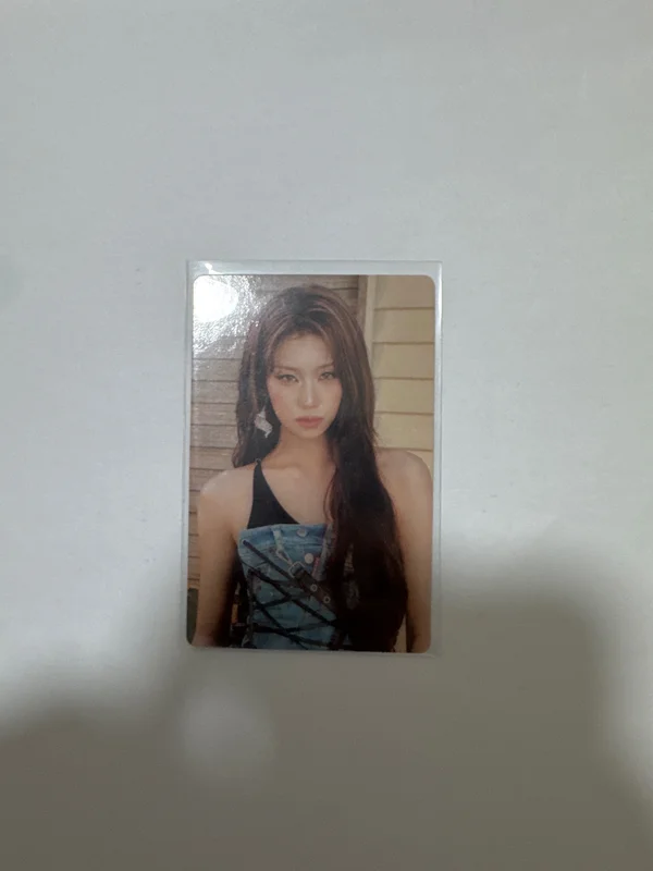 Not Just Pretty RANDOM TRADING PHOTOCARD
