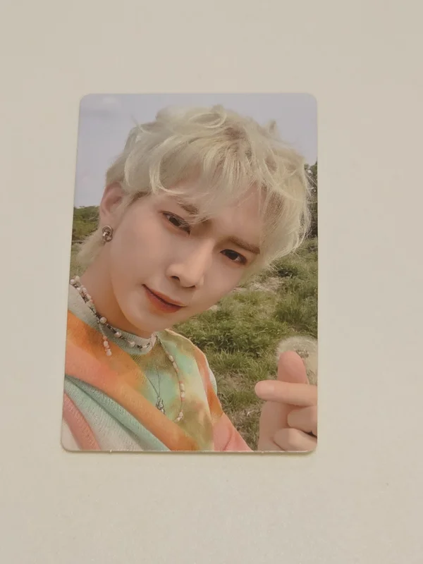 ATEEZ 2022 SUMMER PHOTOBOOK