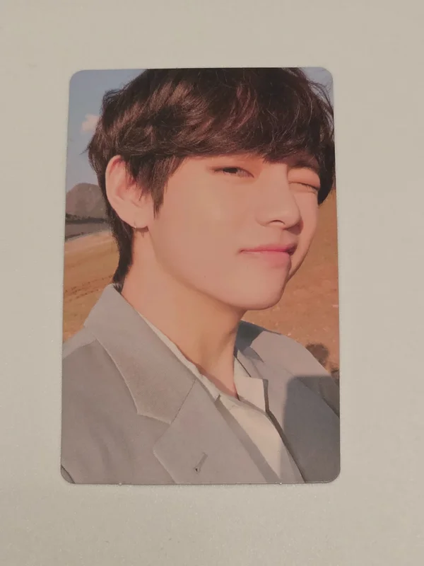 LOVE YOURSELF 'Tear'