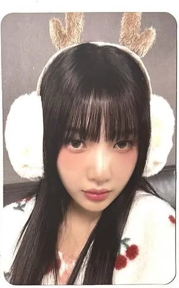 2022 PINK CHRISTMAS PHOTO CARD RANDOM PACK