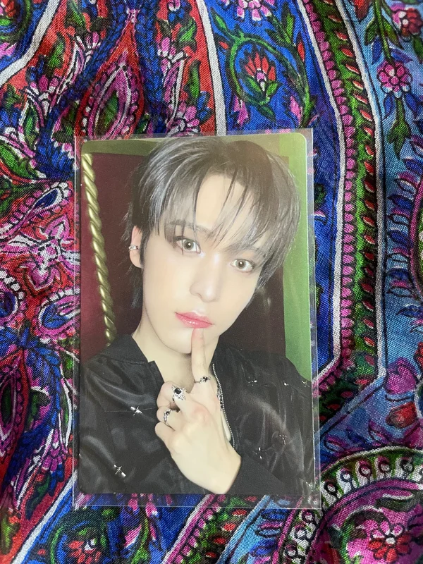 GOLDEN HOUR : Part.3 US Exclusive