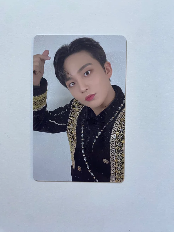 ATEEZ WORLD TOUR [THE FELLOWSHIP : BREAK THE WALL] IN SEOUL DVD