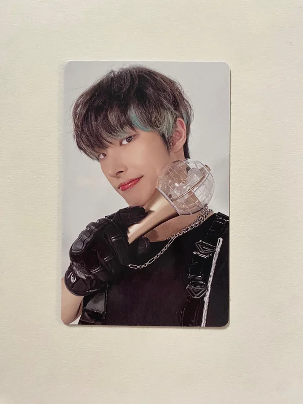 ATEEZ WORLD TOUR [THE FELLOWSHIP : BREAK THE WALL] IN SEOUL PHOTO SET