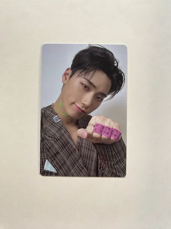 THE WORLD EP.2 : OUTLAW DIARY VER.