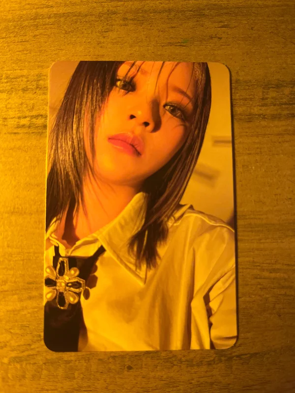 BETWEEN 1&2 - JEONGYEON