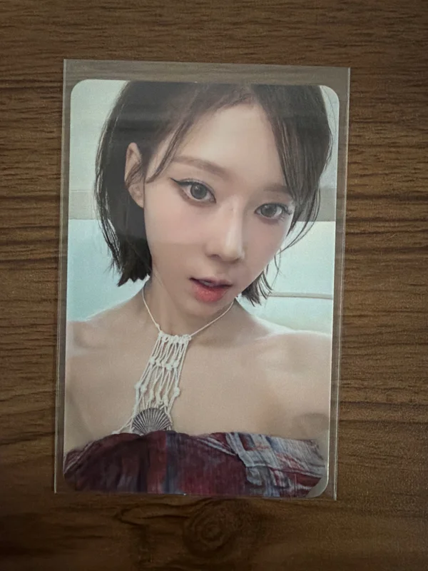 MY WORLD TRADING CARD SET D