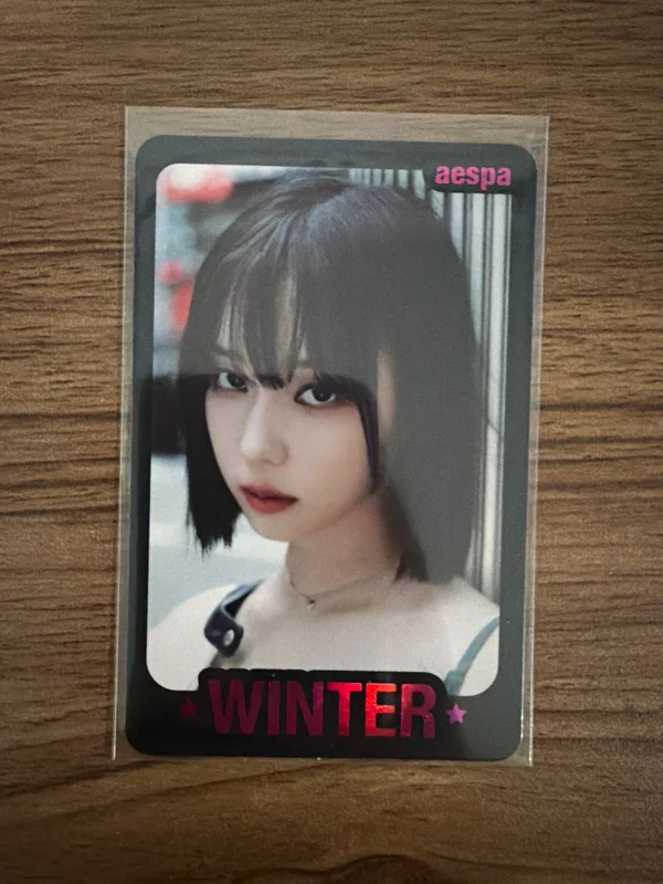 MY WORLD TRADING CARD SET B