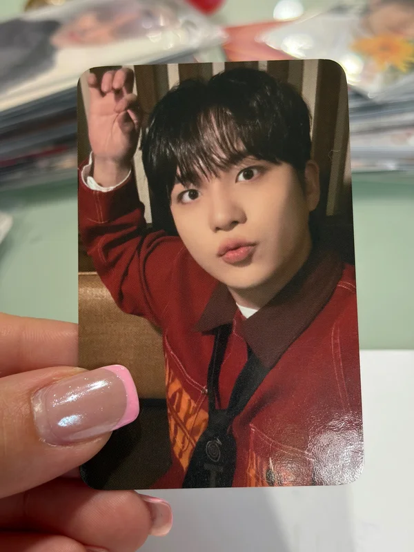 GOLDEN HOUR : Part.1 POP-UP EXHIBITION & STORE PHOTO & SCRATCH CARD B SET