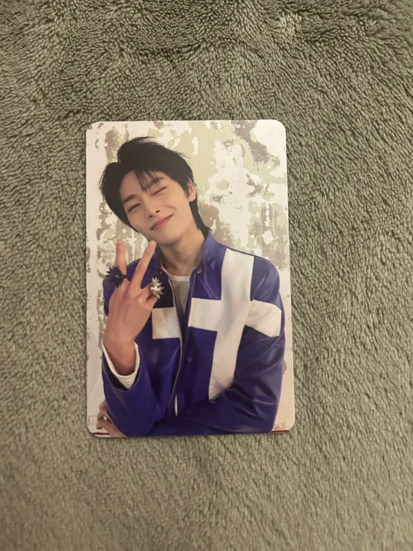 (5-STAR) Barnes & Noble Exclusive