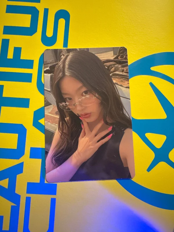 BEAUTIFUL CHAOS CHAOTIC VER. Yoonchae