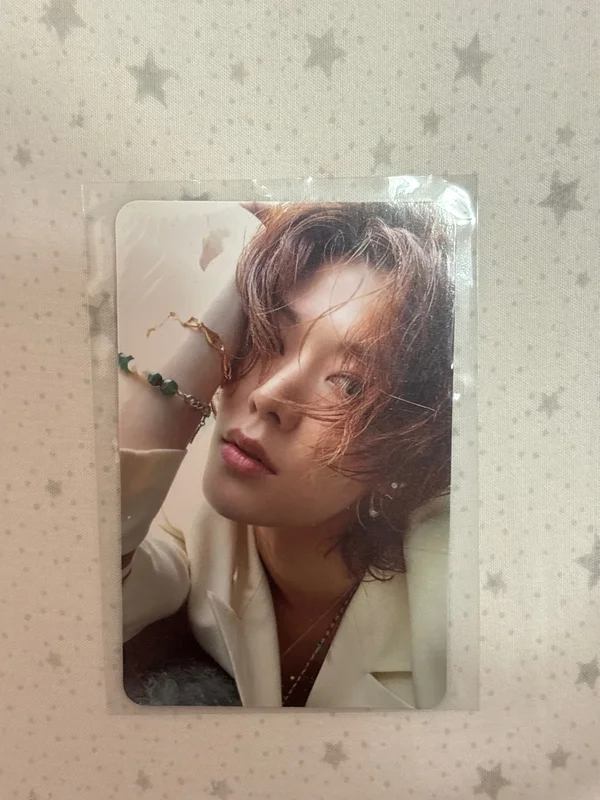 2 Baddies Photobook Ver. US ver.