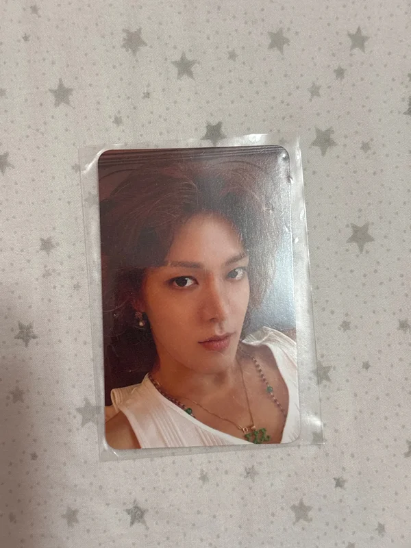 2 Baddies '질주' Photobook Ver. 2 (Baddies Ver.)