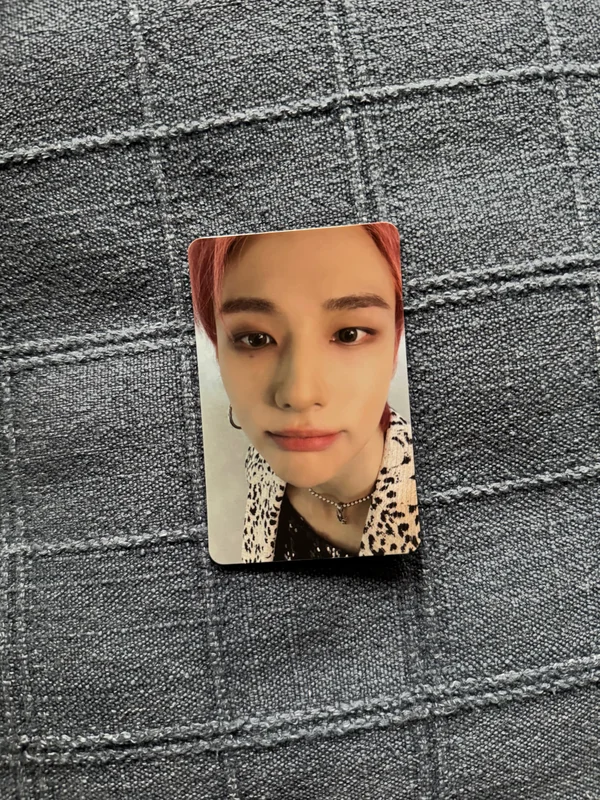 Hyunjin- (5-STAR)