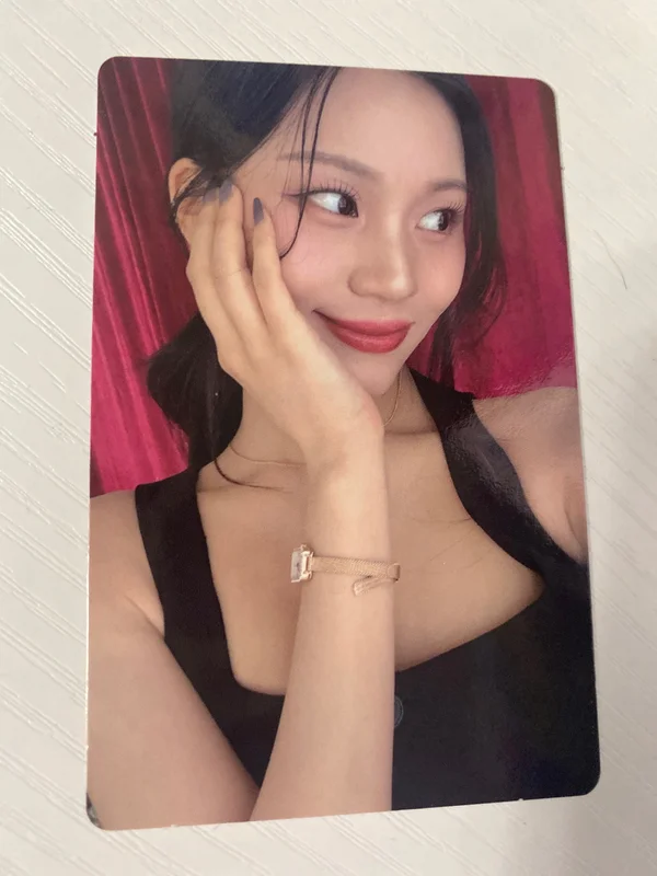 VIVIZ 2025 SEASON'S GREETINGS [VIVIZ MUSEUM] PRE-ORDER