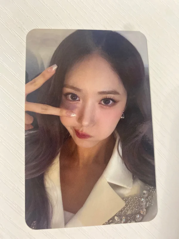 2024 VIVIZ WORLD TOUR [V.hind : Love and Tears] in SEOUL TRADING CARD
