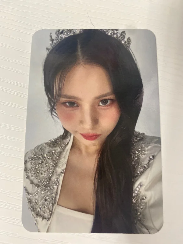2024 VIVIZ WORLD TOUR [V.hind : Love and Tears] in SEOUL TRADING CARD
