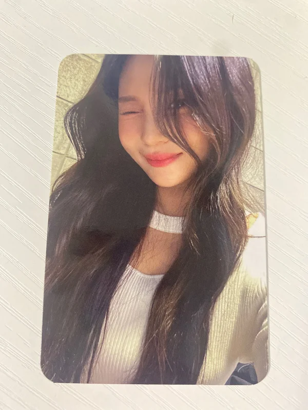 2024 VIVIZ WORLD TOUR [V.hind : Love and Tears] in SEOUL TRADING CARD