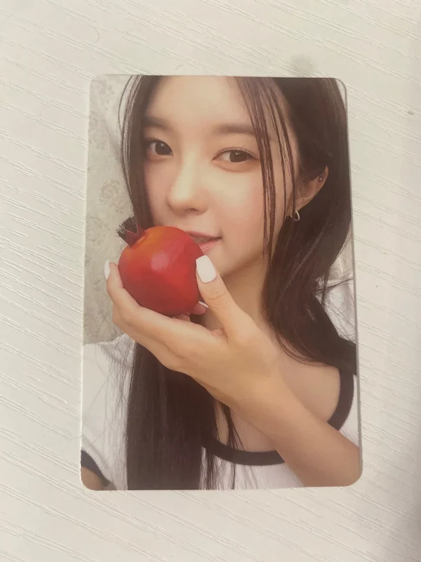 LOVESTRUCK! EYE CONTACT ver.