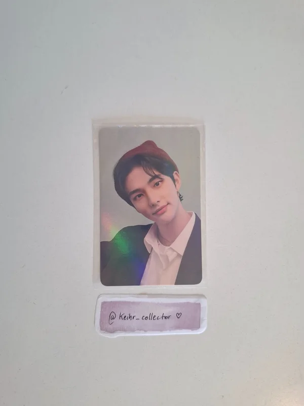 Hyunjin - Christmas Evel SYNNARA