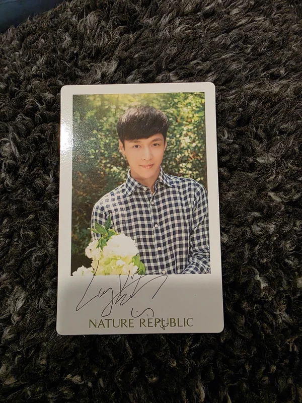 LAY EXO NATURE REPUBLIC