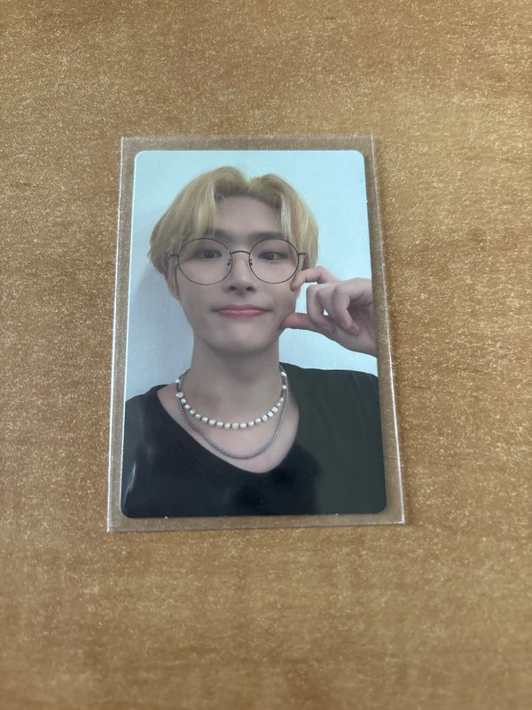 SPIN OFF : FROM THE WITNESS hello82