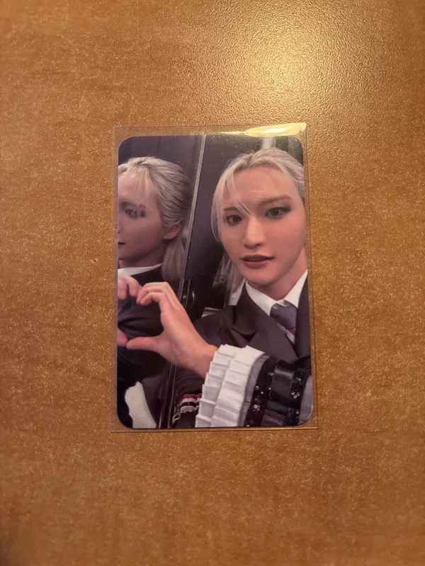 ATEEZ WORLD TOUR TOWARDS THE LIGHT : WILL TO POWER IN EUROPE WIND BREAKER JACKET