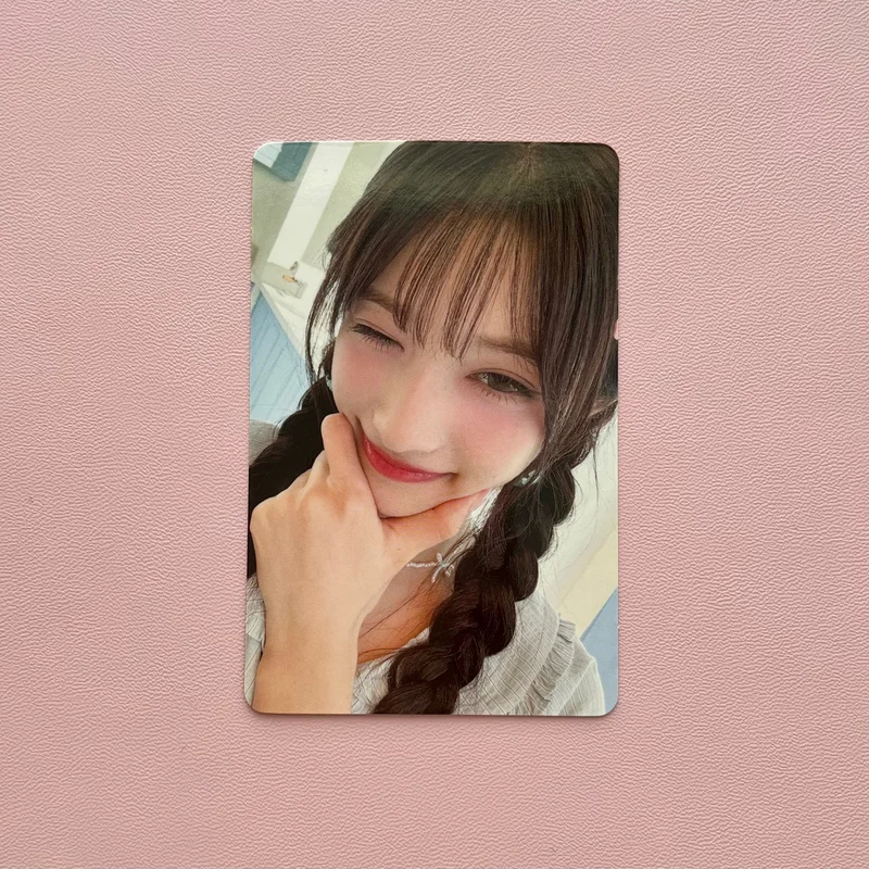 IVE ALIVE LEESEO Member Solo Jacket