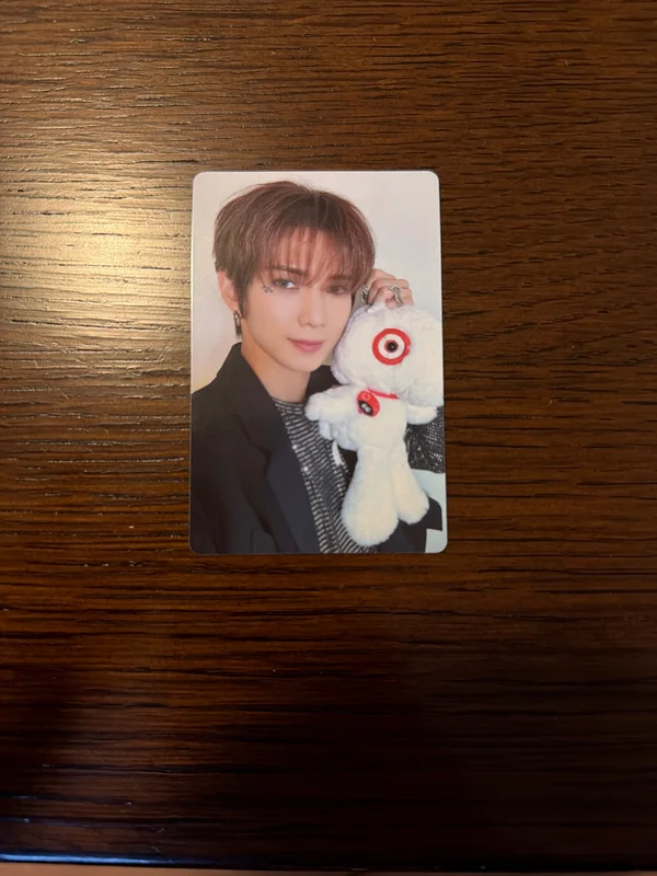 GOLDEN HOUR : Part.2 Target Exclusive