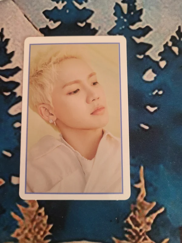 THE SECOND STEP : CHAPTER ONE PHOTOBOOK ver. BLUE ver.